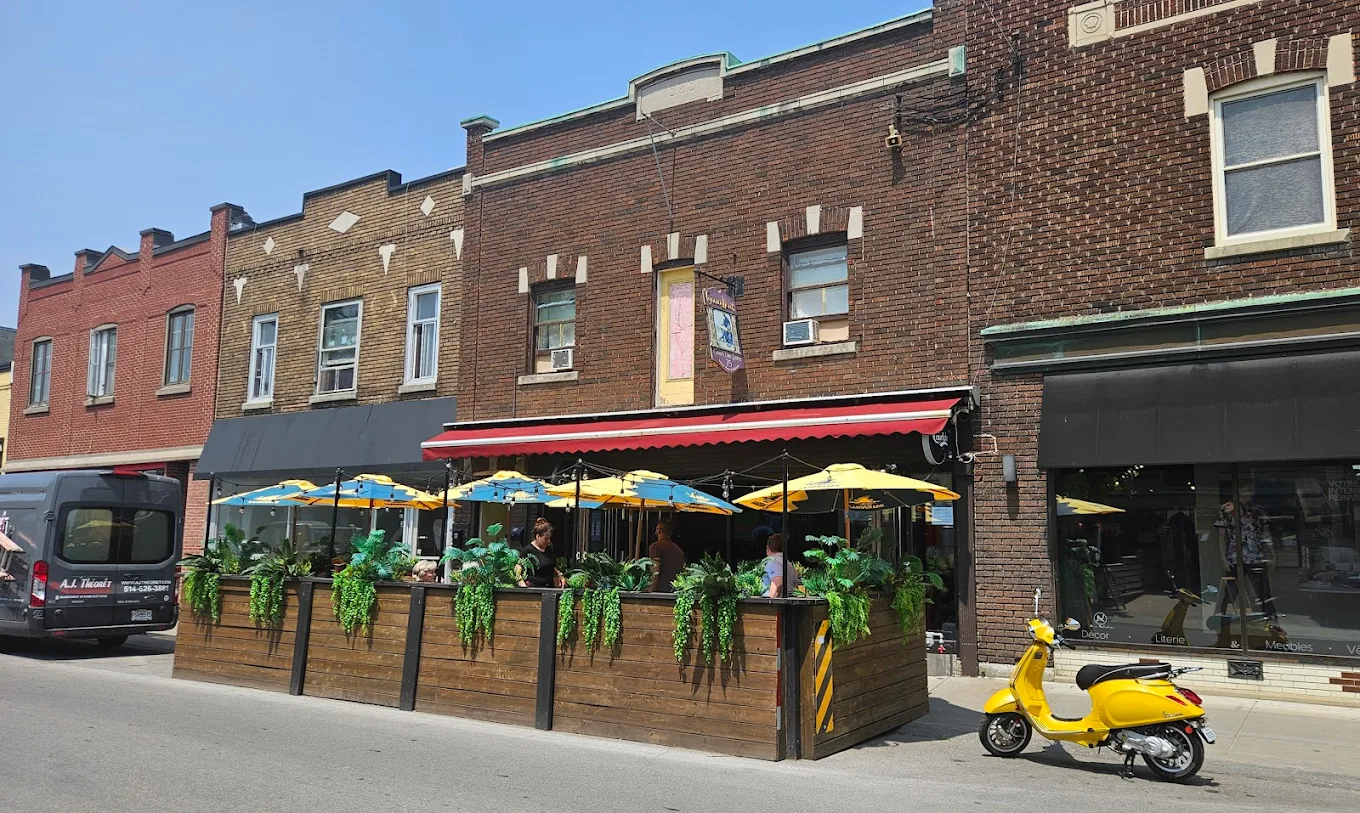 Cunninghams Pub